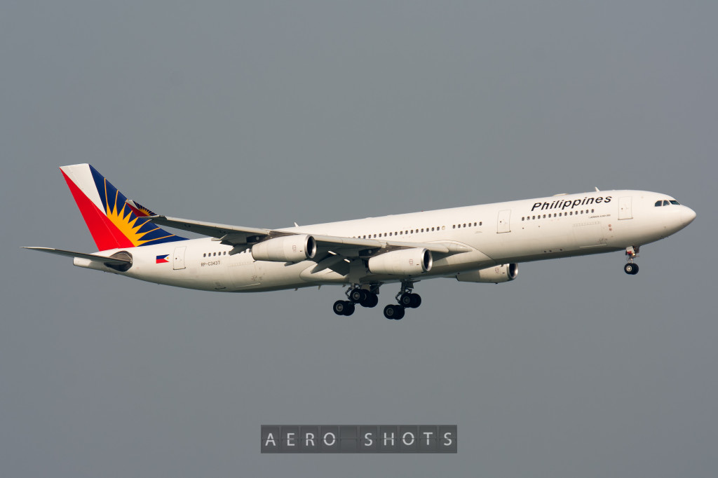 PHILIPPINE_A340_RP-C3437_HKG_110913
