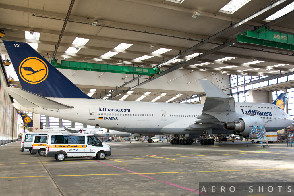 D-ABVX or 'Schleswig-Holstein' was delivered to Lufthansa in November 1999.