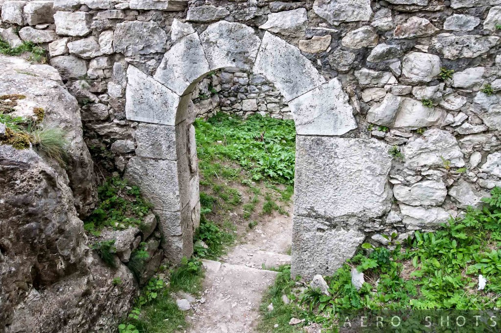 'Keystones' have kept this arch in place for hundreds of years.....