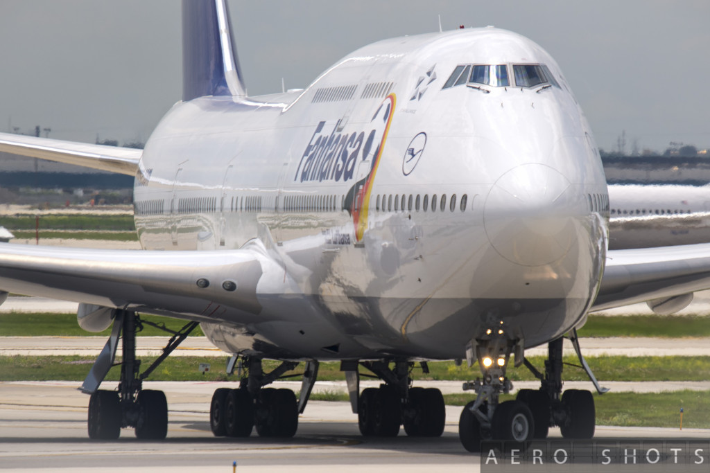 Lufthansa_D-ABYI_747-8i_Chicago_Ohare_ORD_2