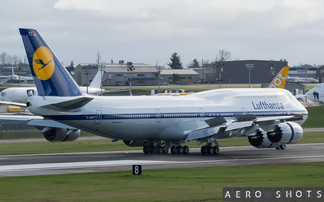 Update and Correction:  LUFTHANSA’s 747-8i Retro Jet Enters Service Today