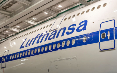 First Look At LUFTHANSA’s Retro Livery 747-8i – D-ABYT