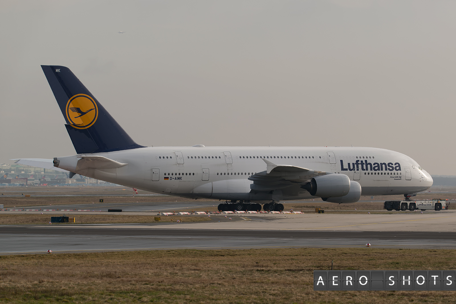 D-AIMK diverted to JFK after Lufthansa received a bomb threat