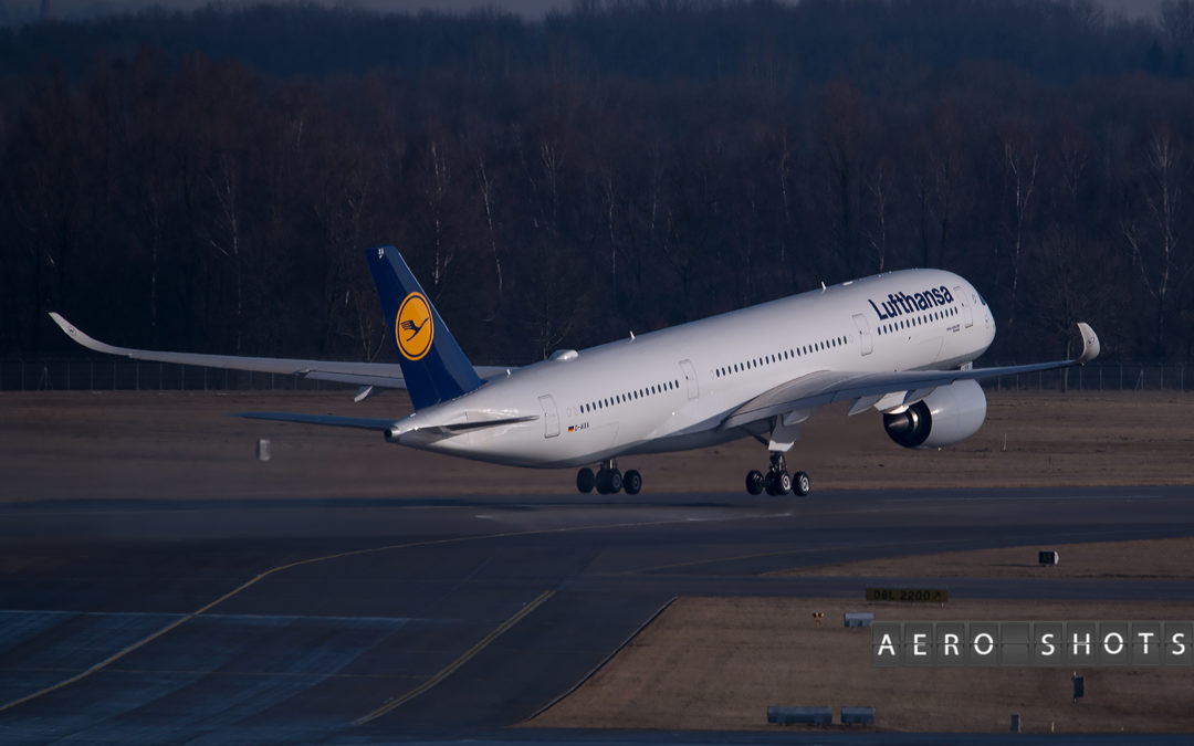 What a LUFTHANSA A350 Looks Like When Taking To The Skies……