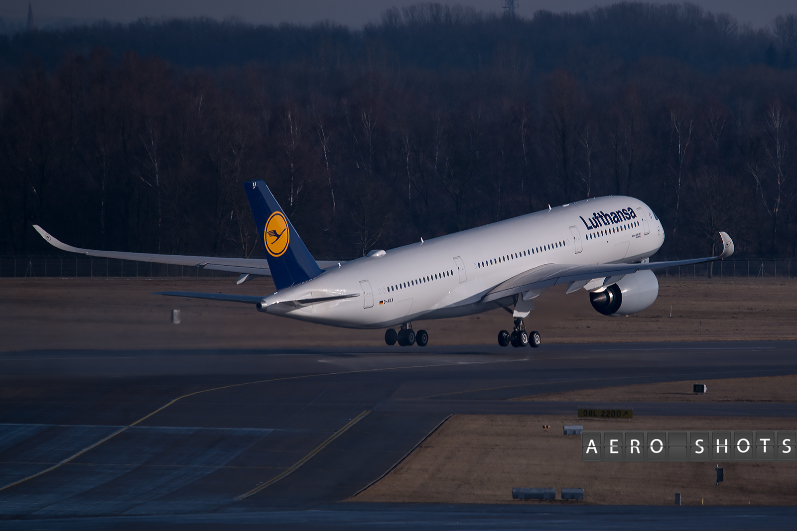 Lufthansa_A350_D-AIXA_Munich_MUC_9
