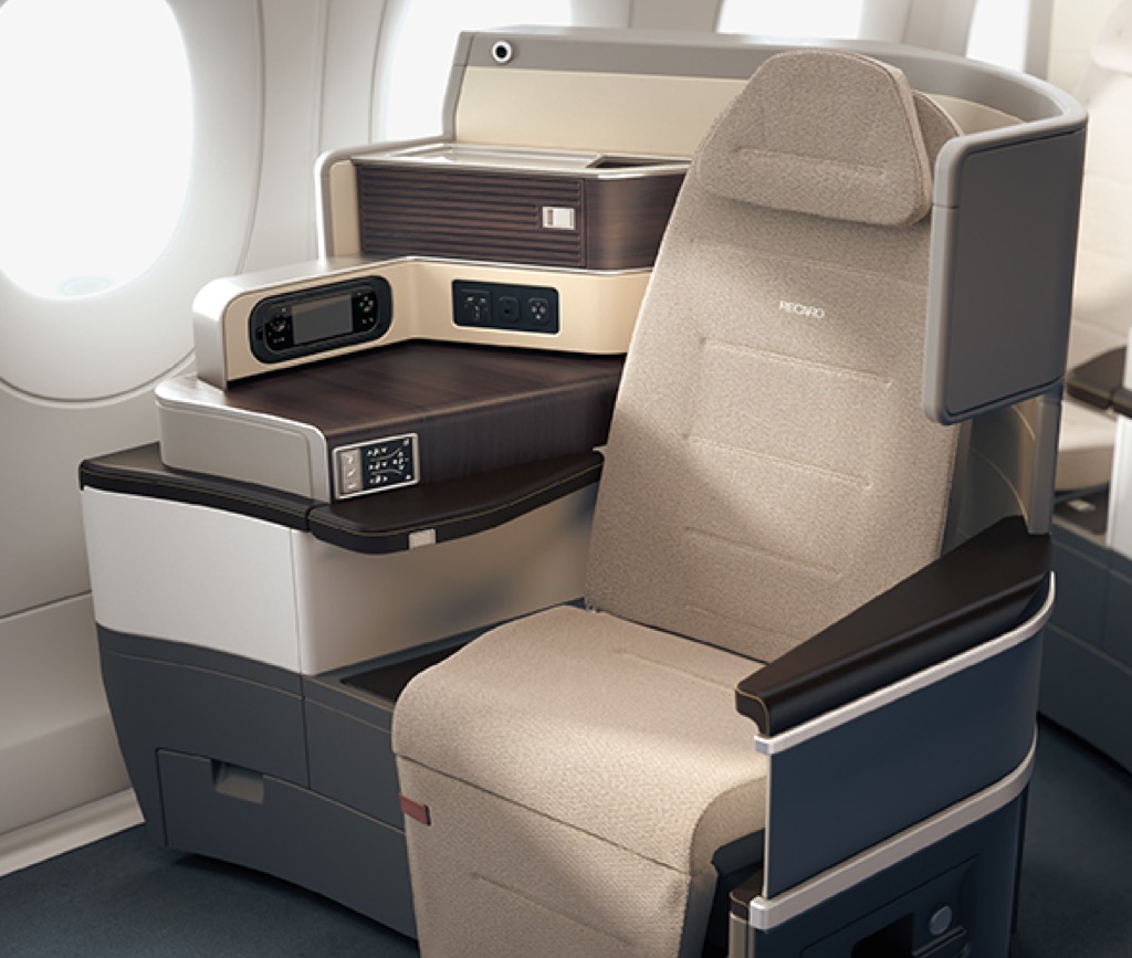 LUFTHANSA GROUP’S Next Business Class Seat Might Look Like ...